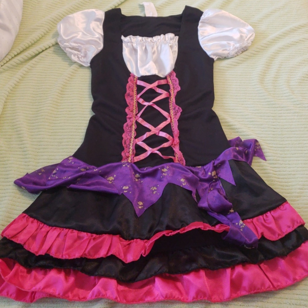 Costume